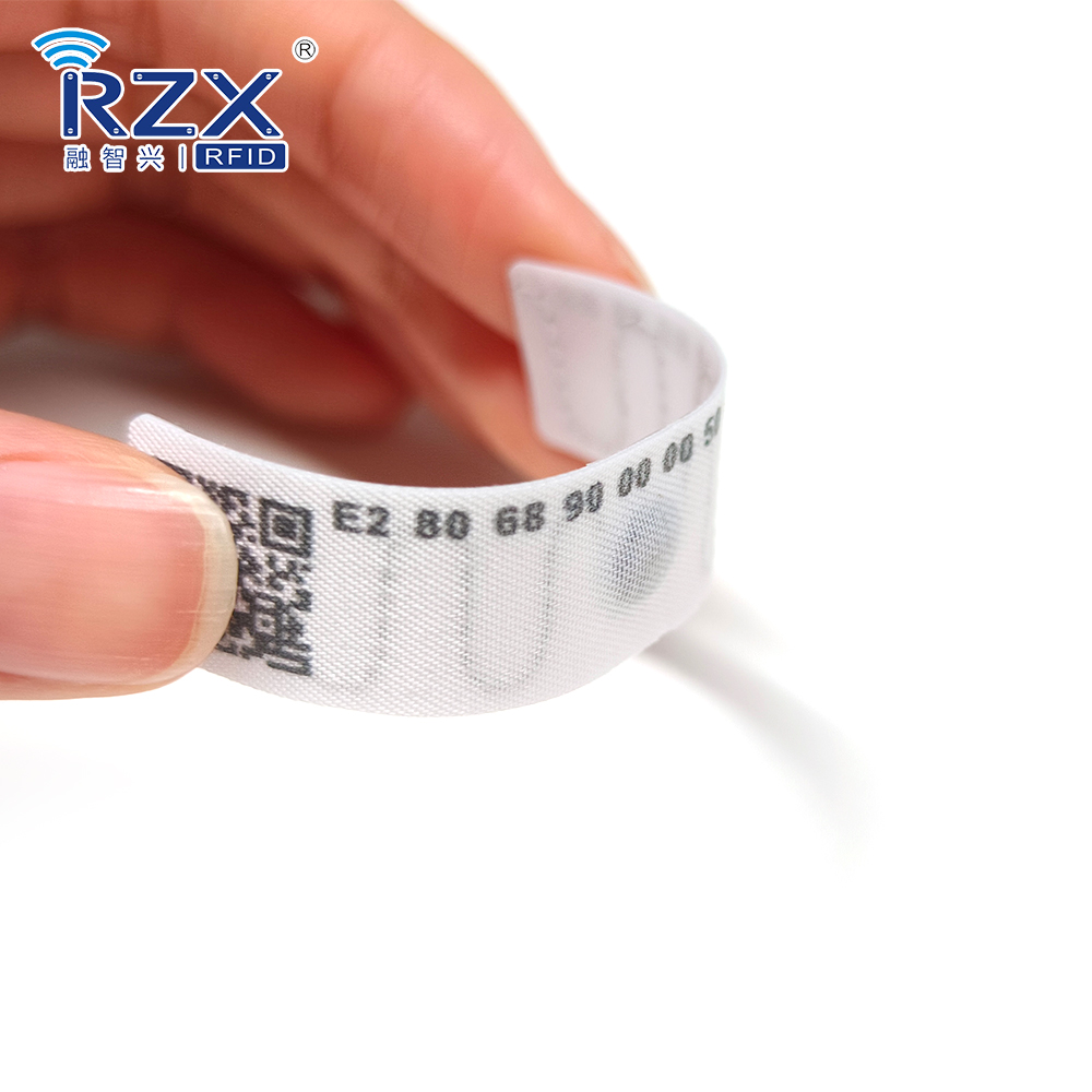 RFID洗衣標(biāo)簽（噴序列號(hào)、QR碼、帶背膠） (8).jpg